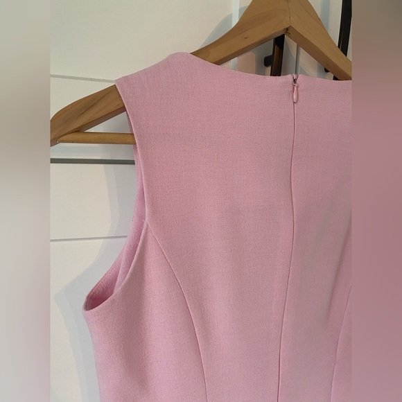 Vintage Barbie-style pink dress with button details - Picture 6 of 9